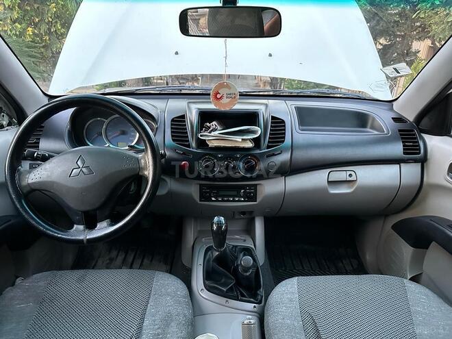 Mitsubishi L200 2008, 279,000 km - 2.5 l - Bakı