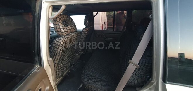 Mitsubishi Pajero 1992, 350,000 km - 2.5 l - Bakı