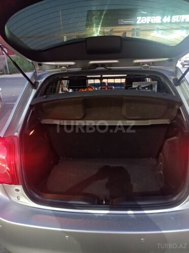 Toyota Auris 2009, 285,000 km - 1.4 л - Bakı