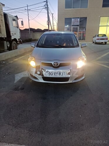 Toyota Auris 2009, 285,000 km - 1.4 л - Bakı