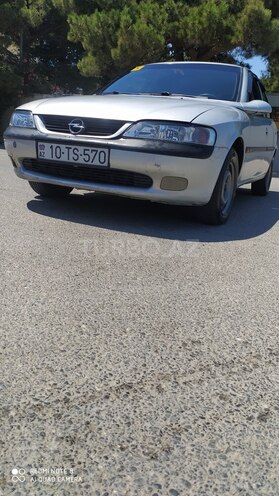Opel Vectra 1996, 400,000 km - 1.6 l - Bakı