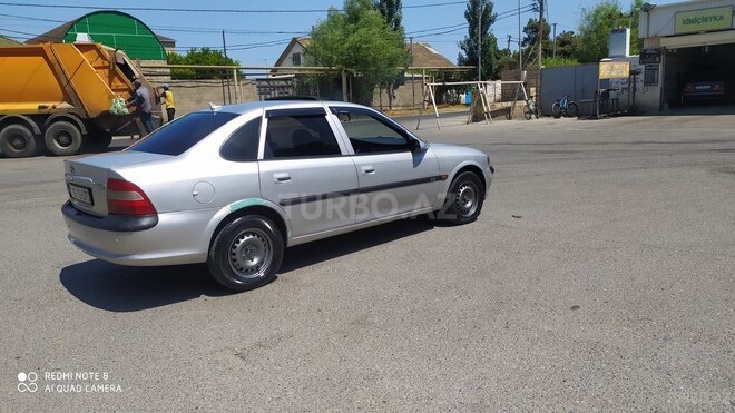 Opel Vectra 1996, 400,000 km - 1.6 l - Bakı