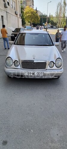 Mercedes E 220 1998, 500,000 km - 2.2 l - Bakı