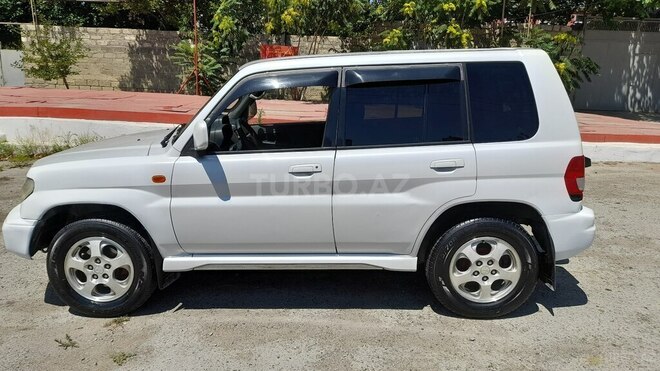 Mitsubishi Pajero io 1999, 300,000 km - 1.8 l - Bakı