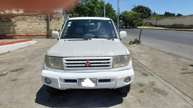 Mitsubishi Pajero io 1999, 300,000 km - 1.8 l - Bakı