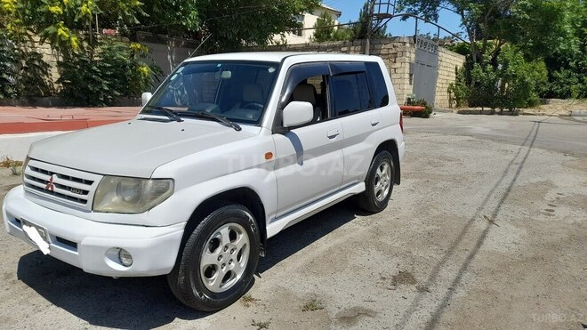 Mitsubishi Pajero io 1999, 300,000 km - 1.8 l - Bakı