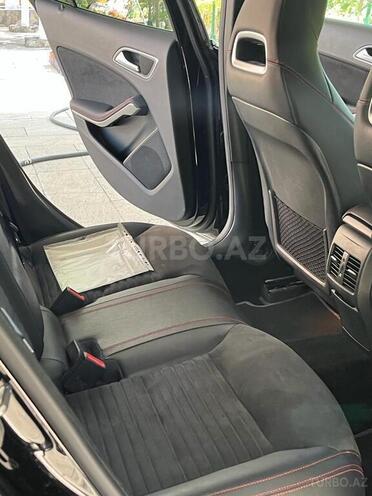Mercedes  2019, 22,000 km - 2.0 l - Bakı