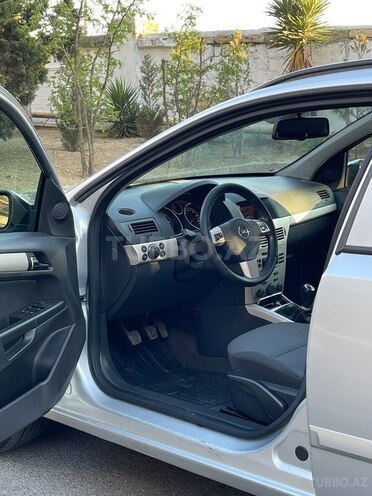 Opel Astra 2008, 180,000 km - 1.3 л - Bakı