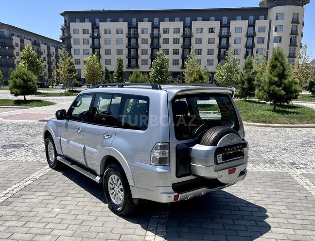 Mitsubishi Pajero 2014, 149,997 km - 3.5 л - Bakı