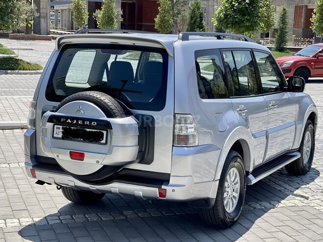Mitsubishi Pajero 2014, 149,997 km - 3.5 л - Bakı