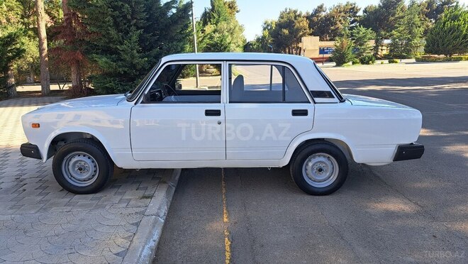 LADA (VAZ) 2107 2009, 88,235 km - 1.6 l - Salyan