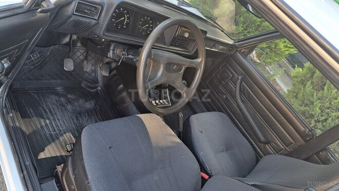 LADA (VAZ) 2107 2009, 88,235 km - 1.6 l - Salyan