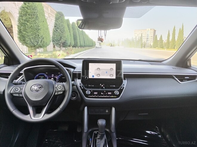 Toyota Corolla Cross 2023, 4,100 km - 2.0 l - Bakı