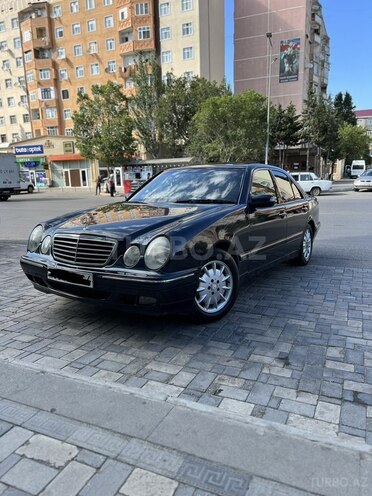 Mercedes E 240 2000, 300,000 km - 2.4 l - Sumqayıt