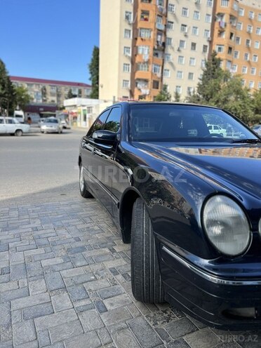 Mercedes E 240 2000, 300,000 km - 2.4 l - Sumqayıt