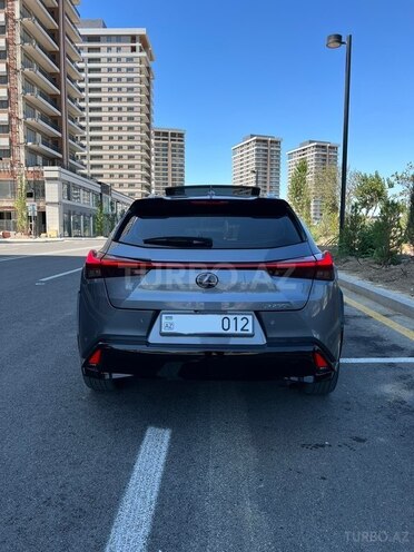Lexus UX 250h 2020, 30,000 km - 2.0 l - Bakı