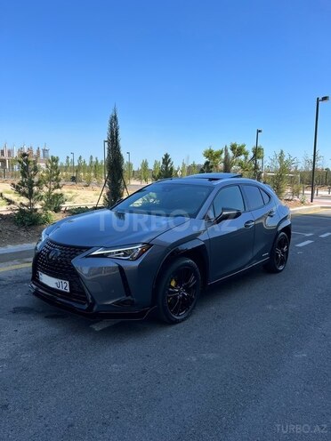 Lexus UX 250h 2020, 30,000 km - 2.0 l - Bakı