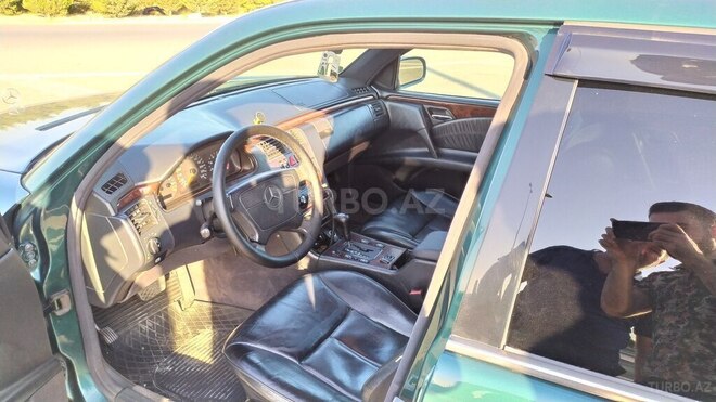 Mercedes E 230 1997, 429,691 km - 2.3 л - Bakı