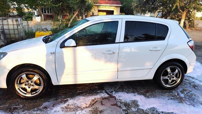 Opel Astra 2005, 332,000 km - 1.8 л - Bakı