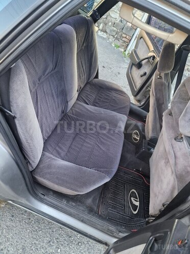 Opel Vectra 1995, 456,457 km - 1.6 l - Qax