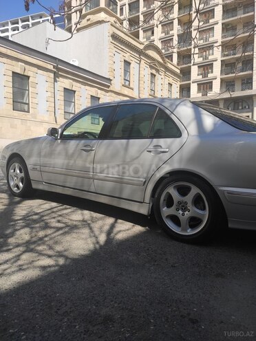Mercedes E 200 2001, 265,000 km - 2.0 l - Bakı