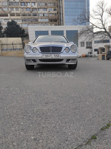 Mercedes E 200 2001, 265,000 km - 2.0 l - Bakı