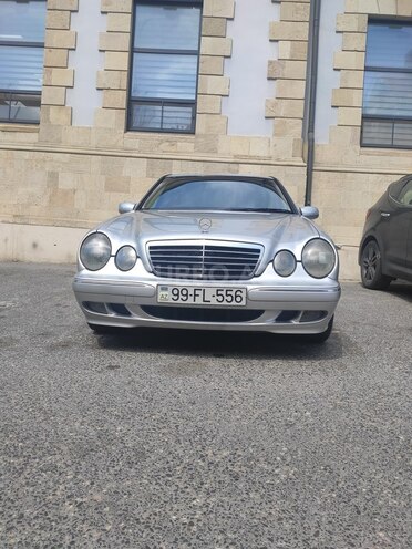 Mercedes E 200 2001, 265,000 km - 2.0 l - Bakı