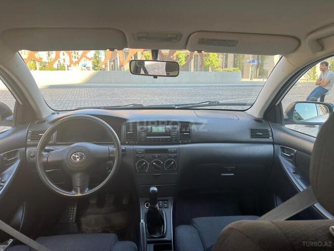 Toyota Corolla 2004, 272,000 km - 1.4 l - Bakı