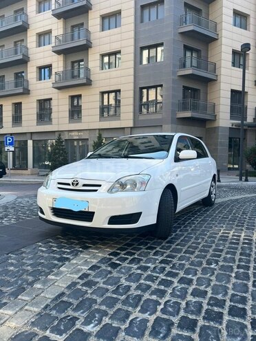 Toyota Corolla 2004, 272,000 km - 1.4 l - Bakı