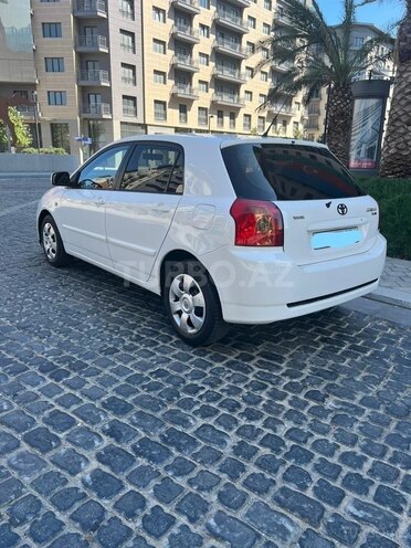 Toyota Corolla 2004, 272,000 km - 1.4 l - Bakı
