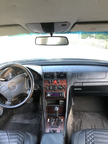 Mercedes C 220 1999, 365,000 km - 2.2 l - Bakı