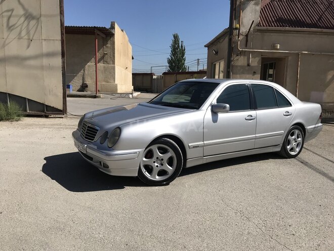 Mercedes E 220 2000, 610,000 km - 2.2 l - Bakı