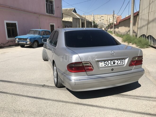 Mercedes E 220 2000, 610,000 km - 2.2 l - Bakı