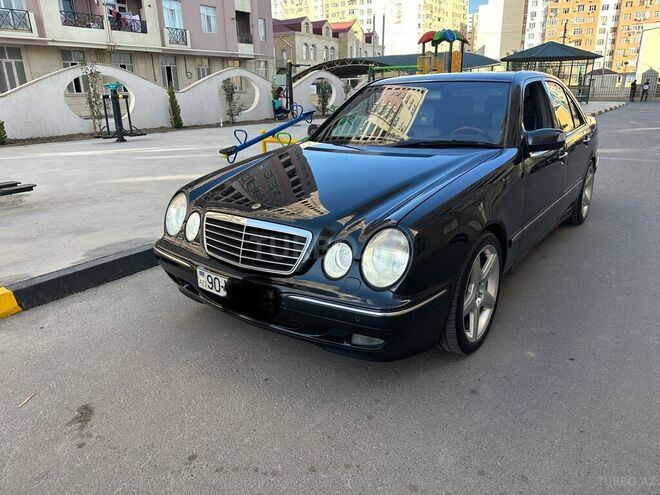 Mercedes E 240 1999, 325,000 km - 2.4 l - Bakı