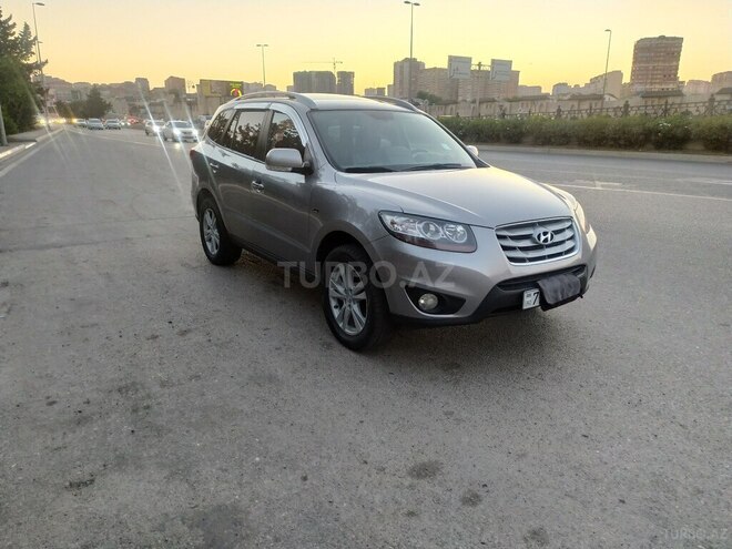 Hyundai Santa Fe 2010, 195,000 km - 2.0 l - Bakı