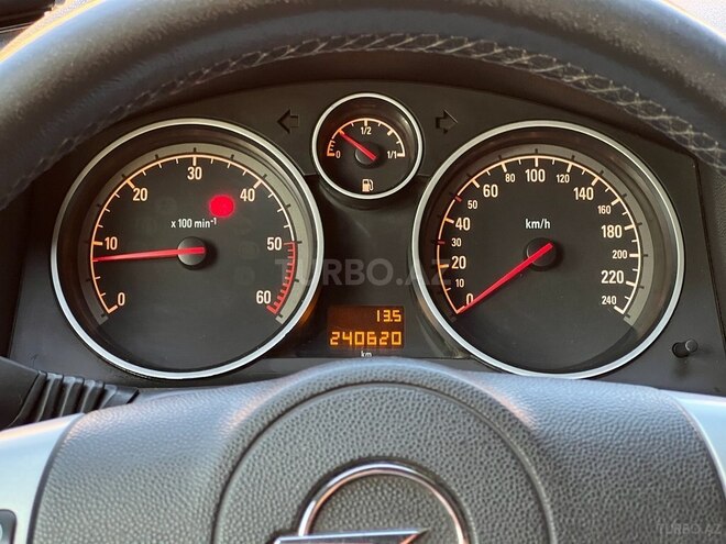 Opel Astra 2009, 240,000 km - 1.3 l - Gəncə