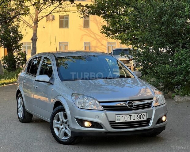 Opel Astra 2009, 240,000 km - 1.3 l - Gəncə