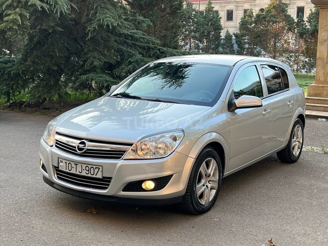 Opel Astra 2009, 240,000 km - 1.3 l - Gəncə