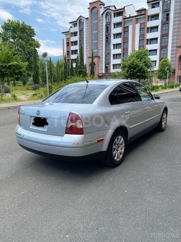 Volkswagen Passat 2001, 275,000 km - 1.8 l - Zaqatala