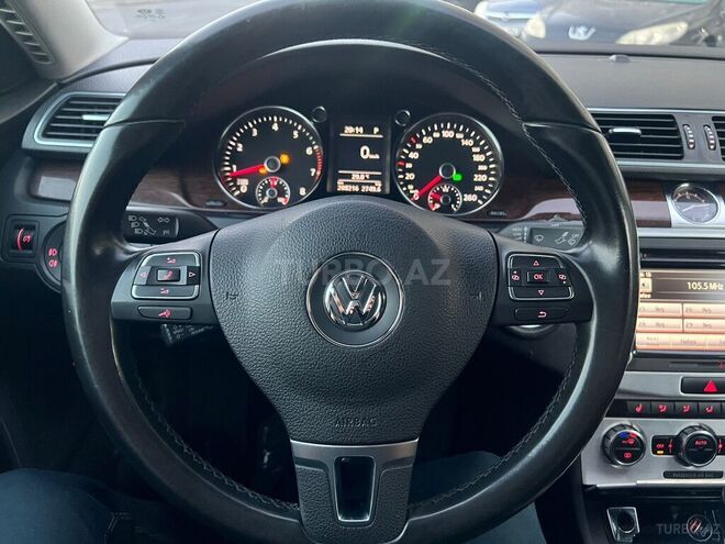 Volkswagen Passat 2013, 208,216 km - 1.8 l - Bakı
