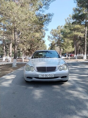Mercedes C 220 2000, 500,000 km - 2.2 л - Sumqayıt