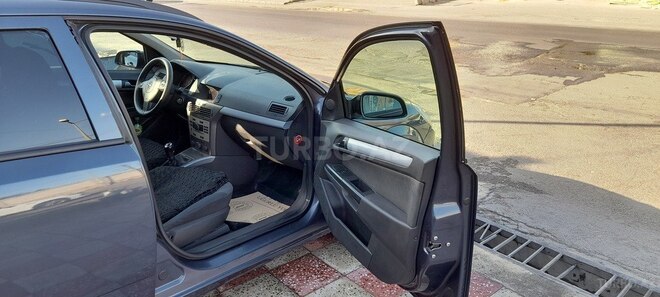Opel Astra 2006, 258,000 km - 1.3 л - Bakı