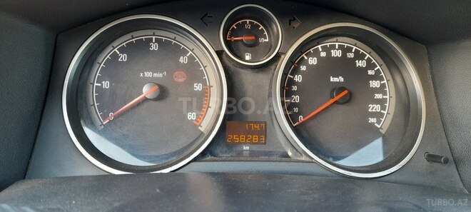 Opel Astra 2006, 258,000 km - 1.3 л - Bakı