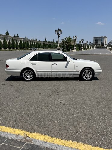 Mercedes E 280 1997, 465,000 km - 2.8 л - Şəmkir