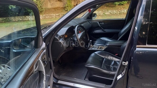 Mercedes E 220 2001, 452,865 km - 2.2 l - Masallı