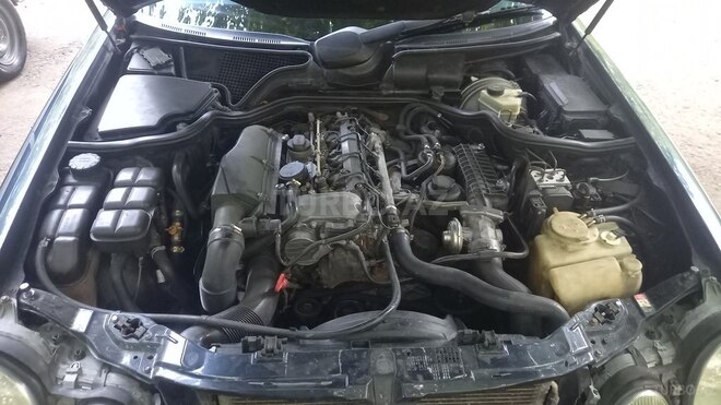 Mercedes E 220 2001, 452,865 km - 2.2 l - Masallı