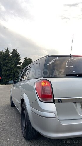 Opel Astra 2005, 315,000 km - 1.3 l - Qax
