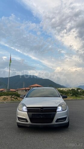Opel Astra 2005, 315,000 km - 1.3 l - Qax