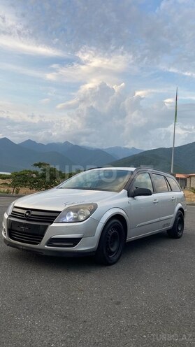 Opel Astra 2005, 315,000 km - 1.3 l - Qax
