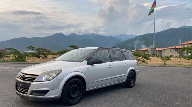 Opel Astra 2005, 315,000 km - 1.3 l - Qax